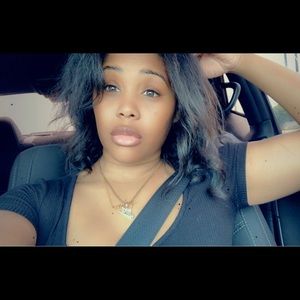 Meet your Posher, Shana-marie